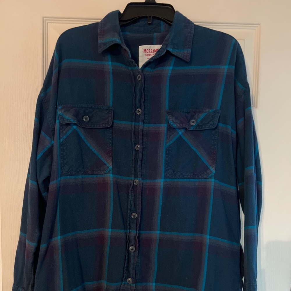 Mossimo Oversized Blue Flannel with Pockets, size M